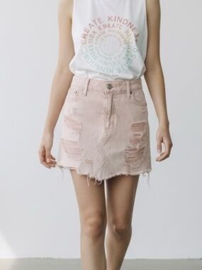 American Eagle Distressed Denim Mini Skirt Size 4